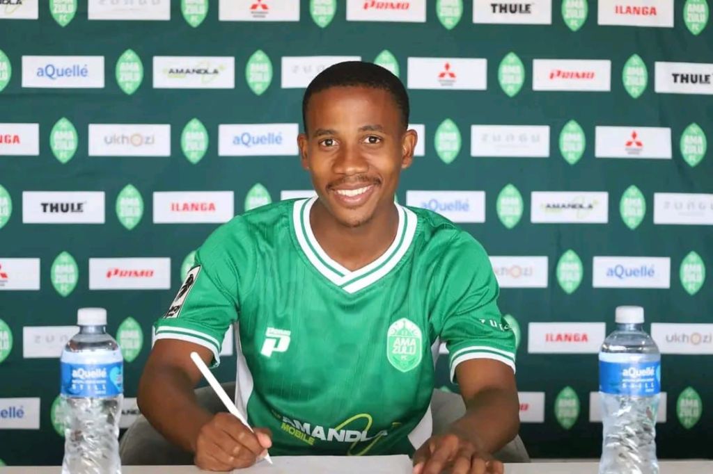 Langelihle Mhlongo is now Usuthu but pleads for patience from&nbsp;fans